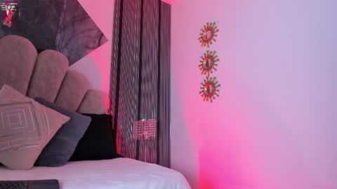 Luna   online show from March 15, 3:23 am