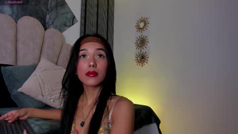 Luna   online show from March 23, 11:03 am