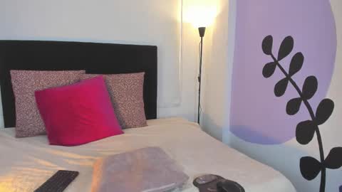 lunavelvet7 online show from January 16, 4:44 pm