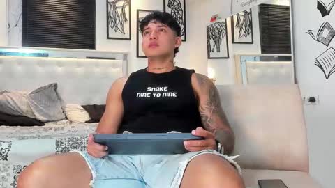 Snapshot of lunay_xtreemboy chatting on September 10, 3:06 am Lunay online show from September 10, 3:06 am