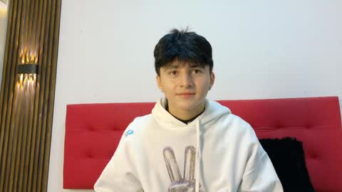 lunaydream online show from April 26, 11:19 am