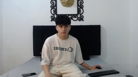 lunaydream online show from May 12, 11:29 am
