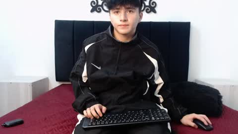 lunaydream online show from May 21, 11:28 am