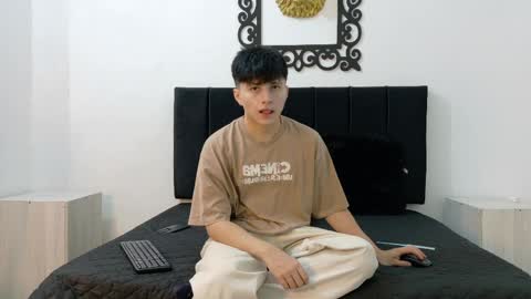 lunaydream online show from May 25, 11:27 am