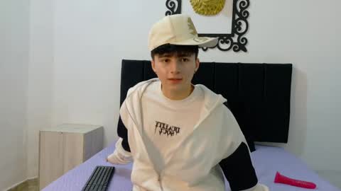 Snapshot of lunaydream chatting on June 5, 11:27 am lunaydream online show from June 5, 11:27 am