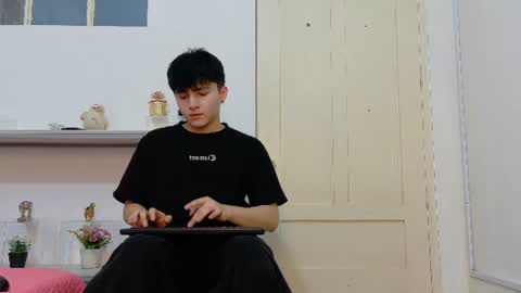 Snapshot of lunaydream chatting on June 12, 11:53 am lunaydream online show from June 12, 11:53 am