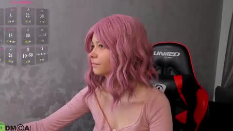 Snapshot of lune_fallenstar chatting on July 27, 9:05 am Lune FallenStar online show from July 27, 9:05 am