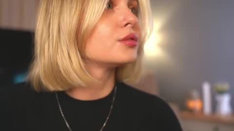 Evi online show from May 10, 8:19 am