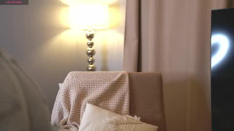 Evi online show from May 17, 8:34 am