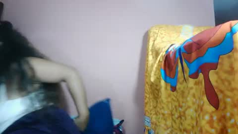 luniah online show from May 14, 4:14 pm