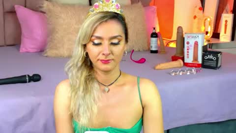 lunitadiva online show from January 15, 3:16 pm