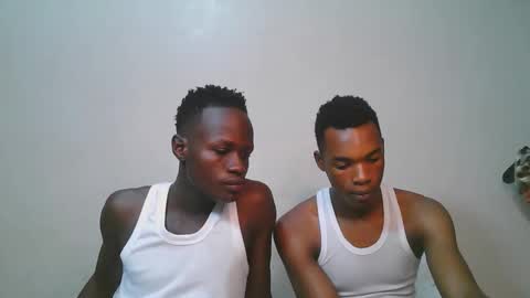 luoislove online show from February 20, 8:09 pm