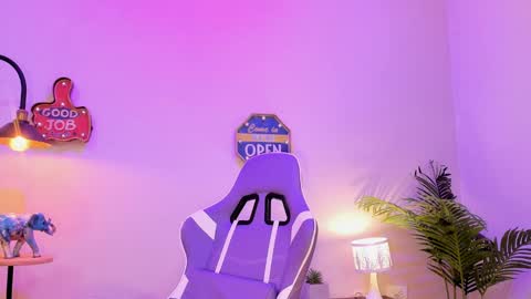 lupe online show from January 21, 10:30 pm