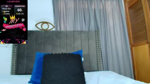 Lupita online show from April 13, 2:22 pm