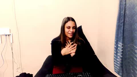 Snapshot of luscious_lexy chatting on April 25, 7:55 am luscious_lexy online show from April 25, 7:55 am
