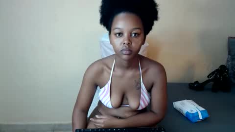 Snapshot of lush_goddess chatting on June 7, 11:08 pm shan online show from June 7, 11:08 pm
