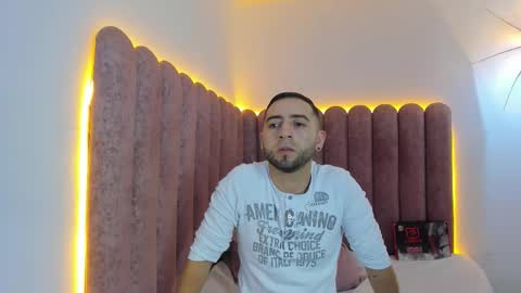 Snapshot of lushian_luna chatting on February 12, 2:56 pm Lushian And Luna online show from February 12, 2:56 pm