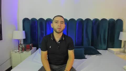 Snapshot of lushian_luna chatting on March 18, 1:36 pm Lushian And Luna online show from March 18, 1:36 pm