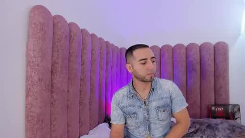 Snapshot of lushian_luna chatting on April 7, 4:07 pm Lushian And Luna online show from April 7, 4:07 pm