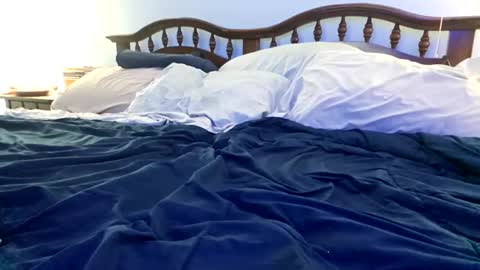 Snapshot of lushuslucy chatting on December 20, 1:36 am Kikithebaee online show from December 20, 1:36 am