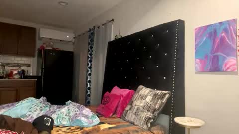 LUST online show from January 12, 12:54 pm