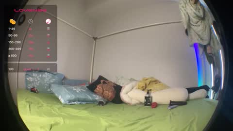 LOLA online show from October 11, 2:55 am