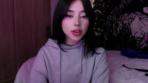 Snapshot of lustful_aprilx chatting on February 19, 12:03 am Valerie  April   online show from February 19, 12:03 am