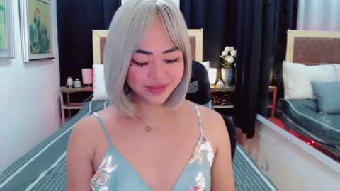 Trina online show from January 31, 1:33 am