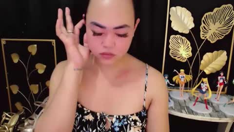 Trina online show from April 14, 7:03 am