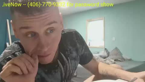 Snapshot of lustlivenow chatting on March 25, 11:44 pm GUY --- GIRL online show from March 25, 11:44 pm