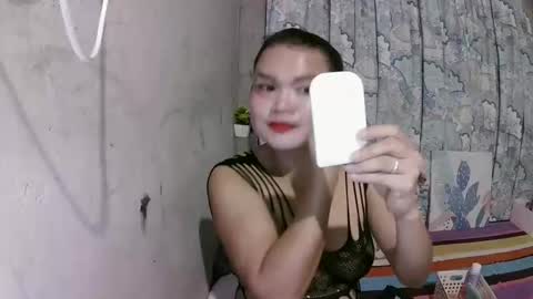 Flora Mae online show from February 15, 2:14 pm