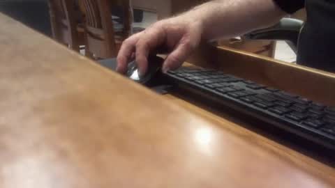 Snapshot of lustybloke44 chatting on January 13, 5:12 am lustybloke44 online show from January 13, 5:12 am