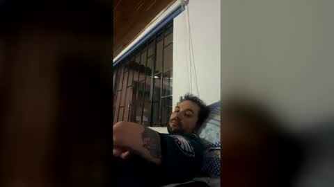 Snapshot of luucryborg chatting on January 6, 2:48 am luucryborg online show from January 6, 2:48 am