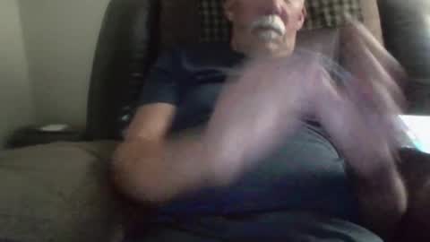 luv269er online show from April 10, 6:51 am