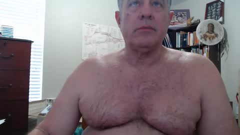 Snapshot of luv2bnakedallthetime chatting on February 14, 8:05 pm Tony online show from February 14, 8:05 pm