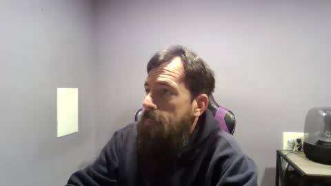 Luv2likslit online show from December 2, 7:14 am