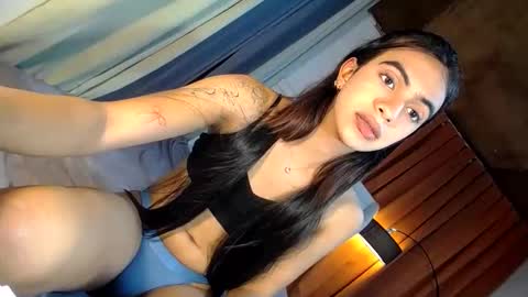 luvrr_trixie online show from March 9, 12:20 pm