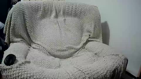 Snapshot of luvwatchinu37 chatting on December 29, 3:24 pm luvwatchinu37 online show from December 29, 3:24 pm