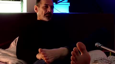 Snapshot of lux_dei chatting on December 21, 2:37 pm Im a   -  CAMGUY YOU  LIKE to FUCK online show from December 21, 2:37 pm