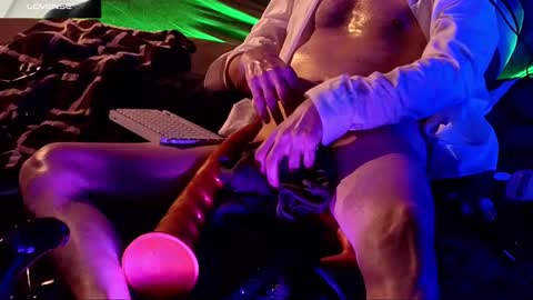 Snapshot of lux_dei chatting on February 9, 6:37 pm Im a   -  CAMGUY YOU  LIKE to FUCK online show from February 9, 6:37 pm