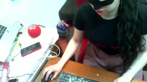 Snapshot of luxdasilva chatting on May 9, 2:44 pm luxdasilva online show from May 9, 2:44 pm