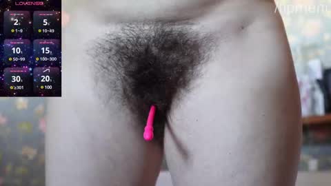 Snapshot of luxegirl67 chatting on February 20, 7:34 am Sophie online show from February 20, 7:34 am