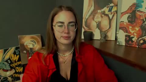 Snapshot of luxie_queen chatting on June 12, 1:54 pm Katie online show from June 12, 1:54 pm
