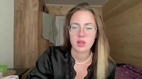 Katie online show from July 30, 6:34 am