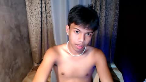 Snapshot of luxirfy_xx chatting on February 10, 4:55 pm luxirfy online show from February 10, 4:55 pm