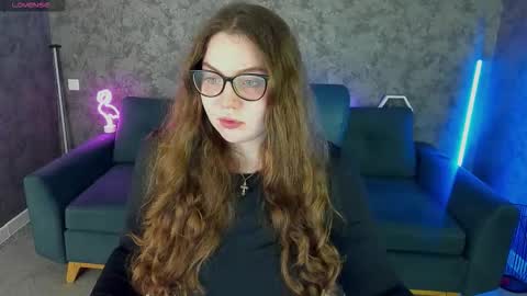 luxsopphia_ online show from March 27, 7:57 pm