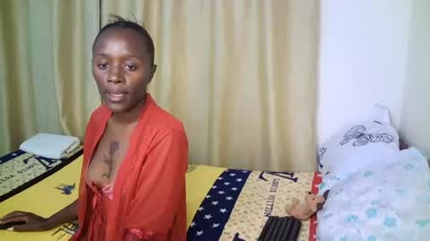 Snapshot of luxurydarkqueennyxa chatting on June 29, 8:42 pm sexy queen online show from June 29, 8:42 pm