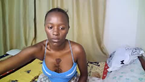 Snapshot of luxurydarkqueennyxa chatting on June 30, 6:42 pm sexy queen online show from June 30, 6:42 pm