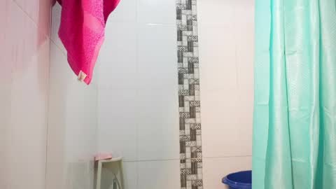 Snapshot of luz_celeste_ chatting on May 17, 2:31 am Luz online show from May 17, 2:31 am