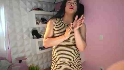 Snapshot of luz_celeste_ chatting on June 3, 10:15 pm Luz online show from June 3, 10:15 pm